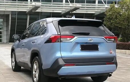 Toyota RAV4, 2020 год, 2 650 000 рублей, 6 фотография