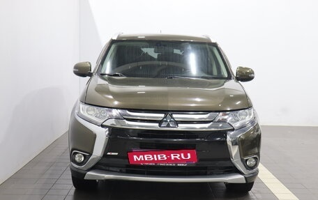 Mitsubishi Outlander III рестайлинг 3, 2015 год, 1 912 000 рублей, 2 фотография