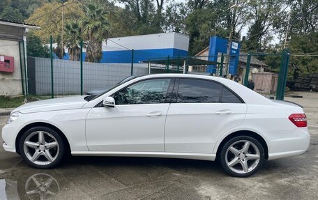 Mercedes-Benz E-Класс, 2012 год, 1 900 000 рублей, 7 фотография