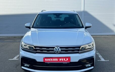 Volkswagen Tiguan II, 2019 год, 3 695 000 рублей, 2 фотография