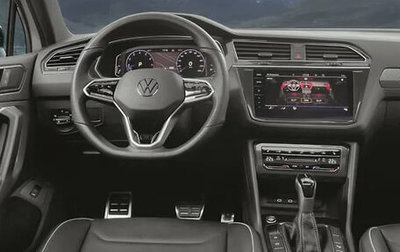 Volkswagen Tiguan II, 2021 год, 3 650 000 рублей, 1 фотография