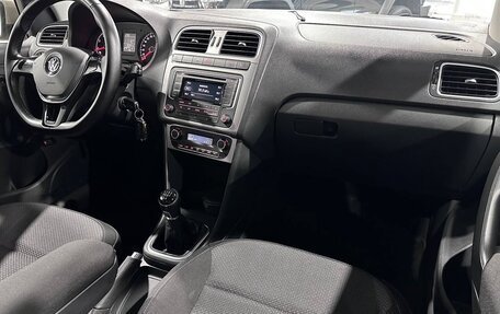 Volkswagen Polo VI (EU Market), 2016 год, 1 290 000 рублей, 17 фотография