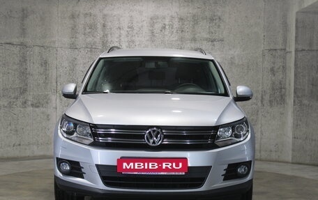 Volkswagen Tiguan I, 2011 год, 1 215 000 рублей, 2 фотография