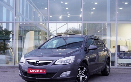 Opel Astra J, 2012 год, 850 000 рублей, 1 фотография