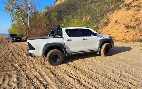 Toyota Hilux VIII, 2021 год, 7 900 000 рублей, 4 фотография