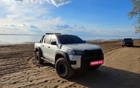 Toyota Hilux VIII, 2021 год, 7 900 000 рублей, 3 фотография