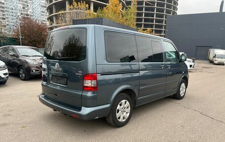 Volkswagen Multivan T5, 2005 год, 1 647 000 рублей, 3 фотография