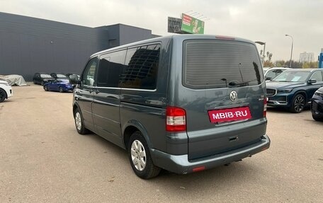 Volkswagen Multivan T5, 2005 год, 1 647 000 рублей, 4 фотография