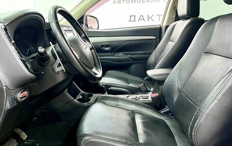 Mitsubishi Outlander III рестайлинг 3, 2012 год, 1 579 000 рублей, 13 фотография