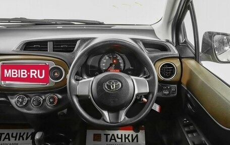 Toyota Vitz, 2011 год, 900 000 рублей, 7 фотография