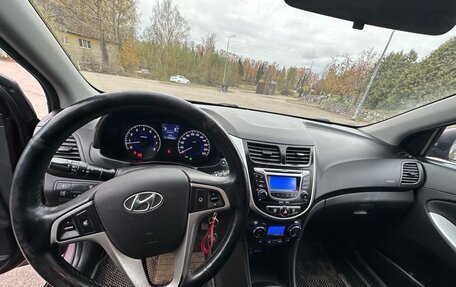 Hyundai Solaris II рестайлинг, 2013 год, 988 000 рублей, 9 фотография