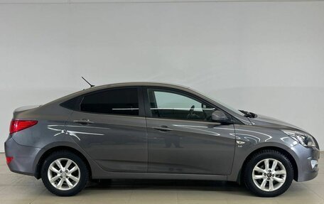 Hyundai Solaris II рестайлинг, 2015 год, 1 070 000 рублей, 8 фотография