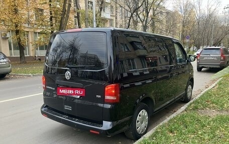 Volkswagen Caravelle T5, 2011 год, 1 775 000 рублей, 3 фотография