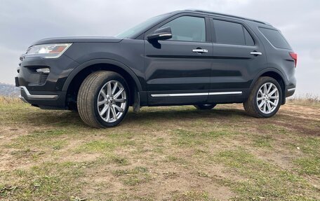 Ford Explorer VI, 2018 год, 2 999 000 рублей, 3 фотография