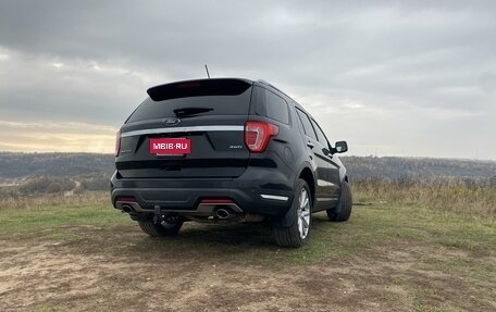 Ford Explorer VI, 2018 год, 2 999 000 рублей, 5 фотография