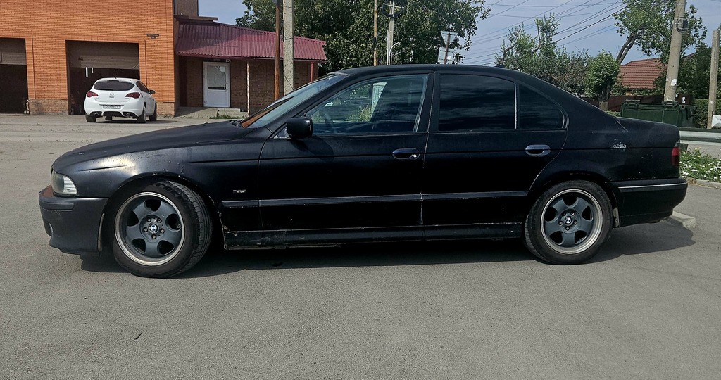 BMW 5 серия E39, 1996 год, 410 000 рублей, 2 фотография