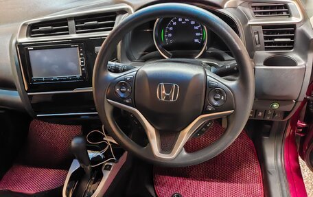 Honda Fit III, 2018 год, 1 360 000 рублей, 3 фотография