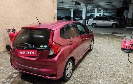 Honda Fit III, 2018 год, 1 360 000 рублей, 7 фотография