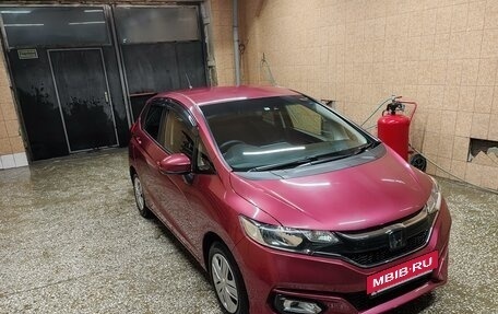 Honda Fit III, 2018 год, 1 360 000 рублей, 5 фотография