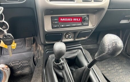 Nissan NP300, 2010 год, 1 400 000 рублей, 13 фотография