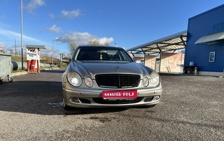 Mercedes-Benz E-Класс, 2003 год, 515 000 рублей, 2 фотография