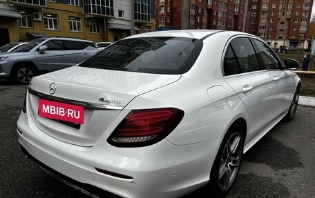 Mercedes-Benz E-Класс, 2018 год, 3 800 000 рублей, 4 фотография