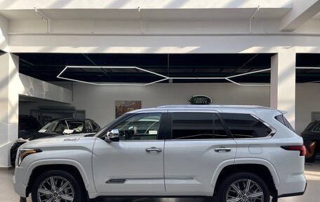 Toyota Sequoia, 2024 год, 16 900 000 рублей, 7 фотография