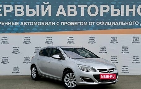 Opel Astra J, 2013 год, 999 000 рублей, 3 фотография