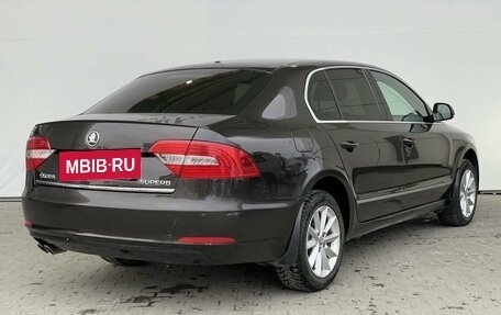 Skoda Superb III рестайлинг, 2013 год, 1 285 000 рублей, 6 фотография