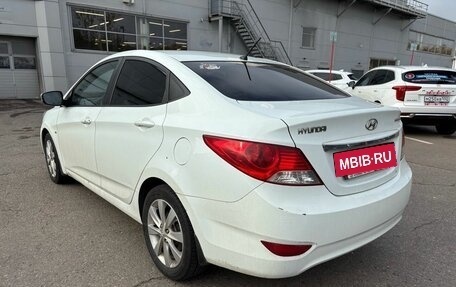 Hyundai Solaris II рестайлинг, 2011 год, 947 000 рублей, 2 фотография