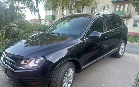 Volkswagen Touareg III, 2012 год, 2 370 000 рублей, 2 фотография