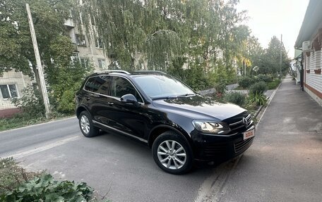 Volkswagen Touareg III, 2012 год, 2 370 000 рублей, 3 фотография