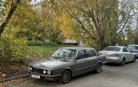 BMW 5 серия, 1982 год, 180 000 рублей, 9 фотография