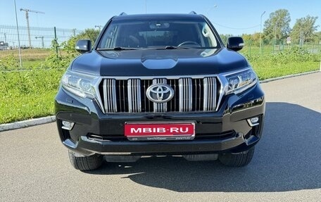 Toyota Land Cruiser Prado 150 рестайлинг 2, 2019 год, 5 350 000 рублей, 1 фотография