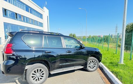 Toyota Land Cruiser Prado 150 рестайлинг 2, 2019 год, 5 350 000 рублей, 5 фотография