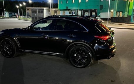 Infiniti QX70, 2016 год, 3 050 000 рублей, 8 фотография