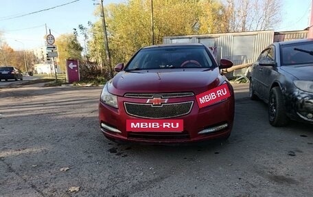 Chevrolet Cruze II, 2010 год, 610 000 рублей, 3 фотография