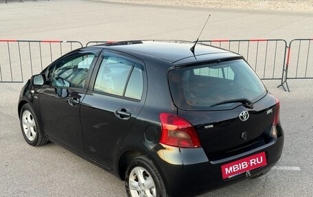 Toyota Yaris III рестайлинг, 2005 год, 747 000 рублей, 19 фотография