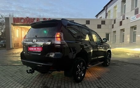 Toyota Land Cruiser Prado 150 рестайлинг 2, 2017 год, 4 100 000 рублей, 3 фотография