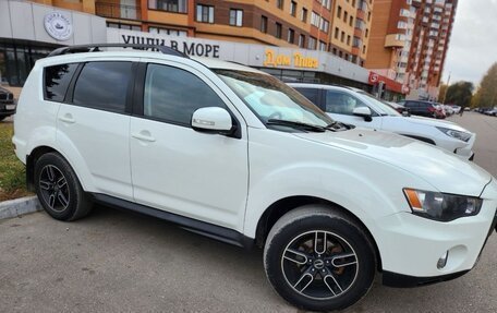 Mitsubishi Outlander III рестайлинг 3, 2011 год, 1 380 000 рублей, 5 фотография