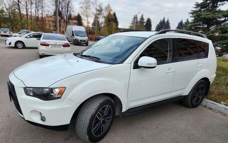 Mitsubishi Outlander III рестайлинг 3, 2011 год, 1 380 000 рублей, 19 фотография