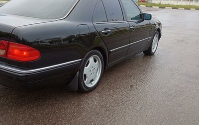 Mercedes-Benz E-Класс, 1999 год, 800 000 рублей, 1 фотография