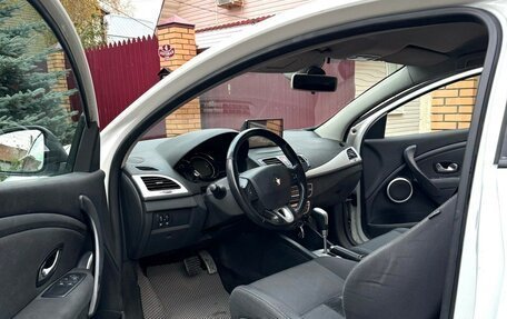 Renault Megane III, 2011 год, 890 000 рублей, 2 фотография