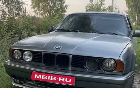 BMW 5 серия, 1991 год, 450 000 рублей, 1 фотография