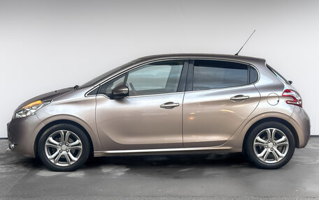 Peugeot 208 II, 2013 год, 945 000 рублей, 8 фотография