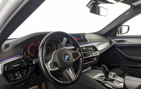 BMW 5 серия, 2019 год, 3 450 000 рублей, 16 фотография