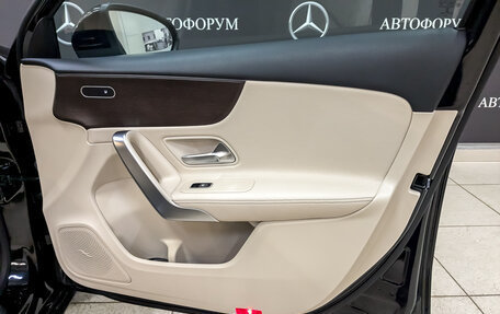 Mercedes-Benz A-Класс, 2019 год, 2 690 000 рублей, 23 фотография