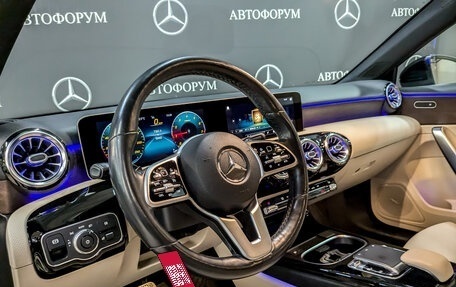 Mercedes-Benz A-Класс, 2019 год, 2 690 000 рублей, 16 фотография