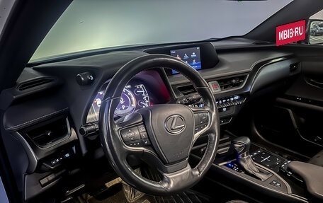 Lexus UX I, 2020 год, 3 650 000 рублей, 16 фотография