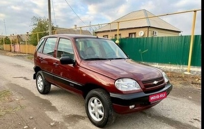 Chevrolet Niva I рестайлинг, 2004 год, 715 000 рублей, 1 фотография